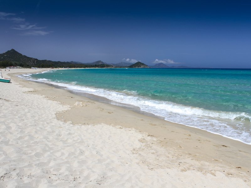Weisser Sandstrand und türkisfarbenes Meer Weisser Sandstrand und türkisfarbenes Meer