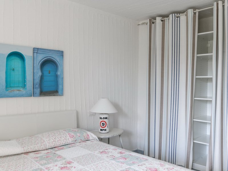 Doppelbett und Wandschrank des Schlafzimmer 3 im Untergeschoß Doppelbett und Wandschrank des Schlafzimmer 3 im Untergeschoß