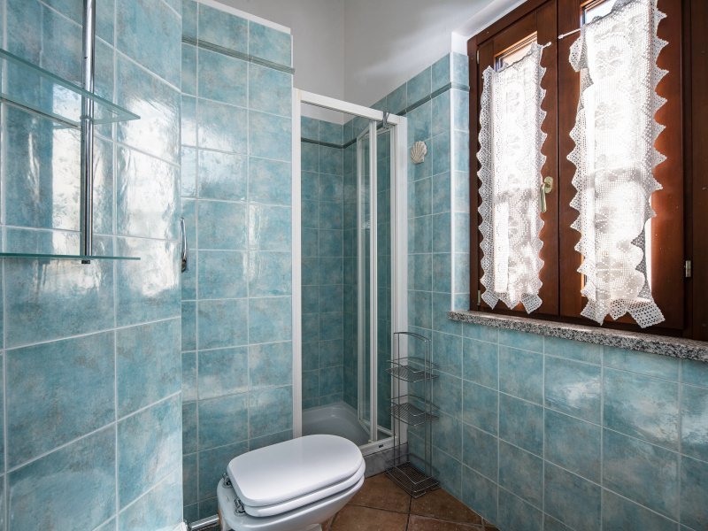 Bad 1 mit Dusche Bad 1 mit Dusche