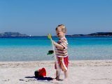 Bambino in spiaggia
