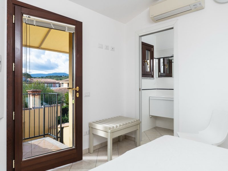 Schlafzimmer 3 im ersten Stock mit Ensuite Bad, Klimaanlage und privatem Zugang von Außen
