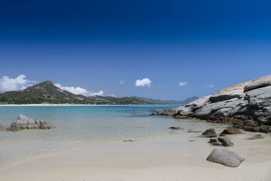 Strand Scoglio di Peppino, 2.5 km entfernt