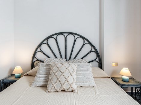 2. Schlafzimmer mit Doppelbett