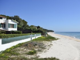 Haus mit direkter Strandlage